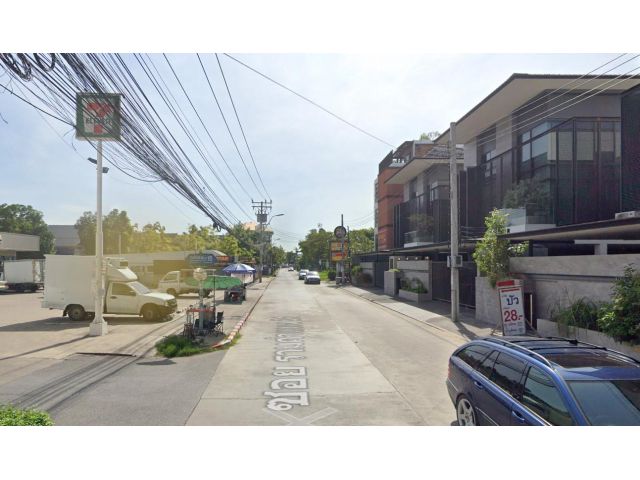 ขายถูก!!ที่ดินรามคำแหงซอย 21 (ถนนนวศรี) ถนนสวยปรับใหม่ทั้งเส้น เนื้อที่ 1 ไร่ ถนนศรีวรา-ทาวน์อินทาวน์