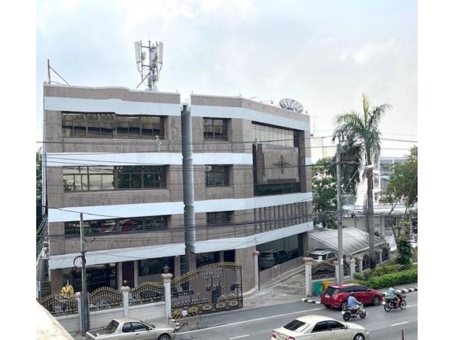 BH3624 ให้เช่าอาคารสำนักงาน 3 ชั้น ติดถนนบรมราชชนนี ทำเลเด่น