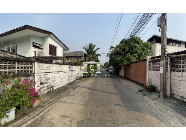 sole agentที่ดินสุขุมวิท 101/1 พร้อมบ้าน 2 หลัง + โกดัง ใกล้ BTS ปุณณวิถี ทำเลศักยภาพ ห่างจากถนนวชิรธรรมสาธิตเพียง 90 ม.