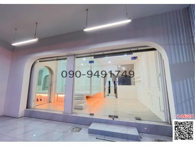 เช่า อาคารพาณิชย์ ร้าน มีที่จอดรถฟรี ตกแต่งพร้อมเข้าอยู่ ใกล้ โรบินสัน บางรัก