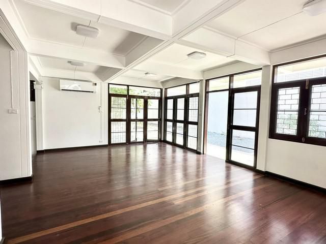 ให้เช่าบ้านเดี่ยว  ใกล้ทางด่วนสุขุมวิท 62  ซอยสุขุมวิท60/1