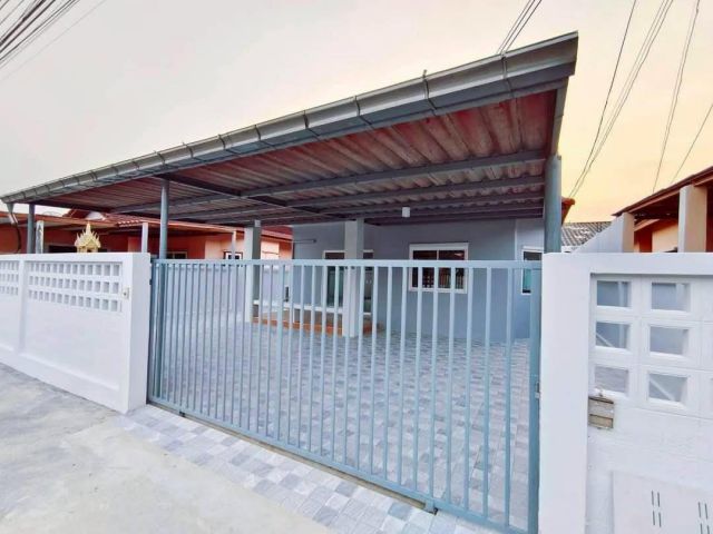 บ้านเดี่ยว 48 ตรว. หมู่บ้านอัจฉรา ท่าไข่ ฉะเชิงเทรา รีโนเวทใหม่