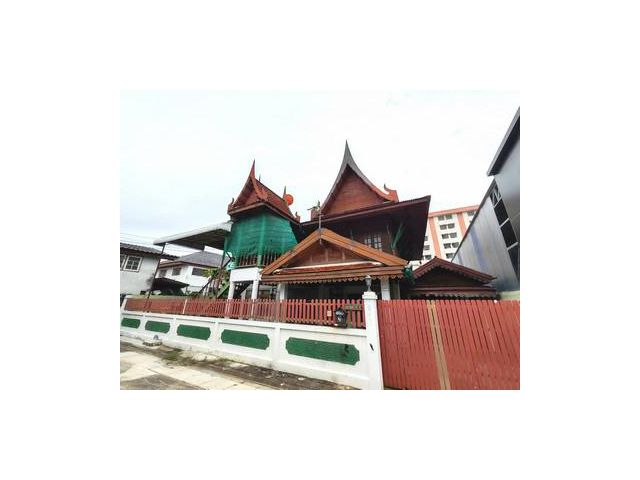 บ้านไม้สักทอง ขายบ้านเดี่ยว ครึ่งปูนไม้ 57 ตร.ว. แจ้งวัฒนะ-ปากเกร