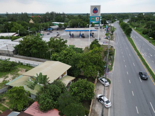 บ้านทำเลดี ให้เช่า! ติดถนนใหญ่ ใกล้ตลาดและ 7-11 Hot Location! 2-Storey House for Rent – Perfect for Shop or Home