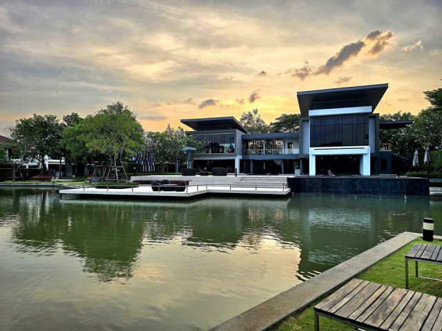ให้เช่าถูกมาก!! บ้านเดี่ยว 2 ชั้น เฟอร์ครบ แต่งสวย บนทำเลทอง บางนา กม.7 ใกล้เมกาบางนา ทางด่วน มอเตอร์เวย์ โรงเรียนนานาชา