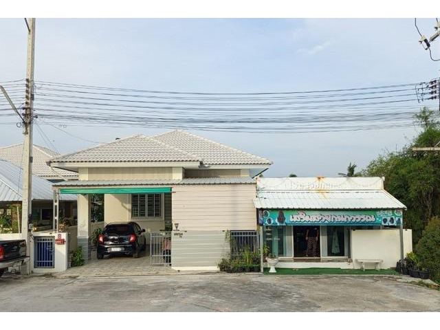 ขายบ้านเดี่ยวหมู่บ้านณัฐรียา 61 ตรว.พร้อมร้านค้า อ.เมืองเพชรบุรี