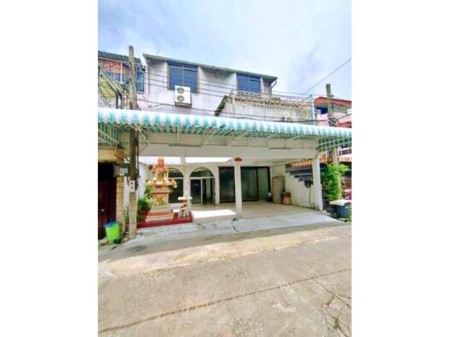 ขายอาคารพาณิชย์ 3 ชั้น ลาดพร้าว 130 คลองจั่น บางกะปิ ทำเลดี พื้นที่ใหญ่ เหมาะทำธุรกิจและอยู่อาศัย