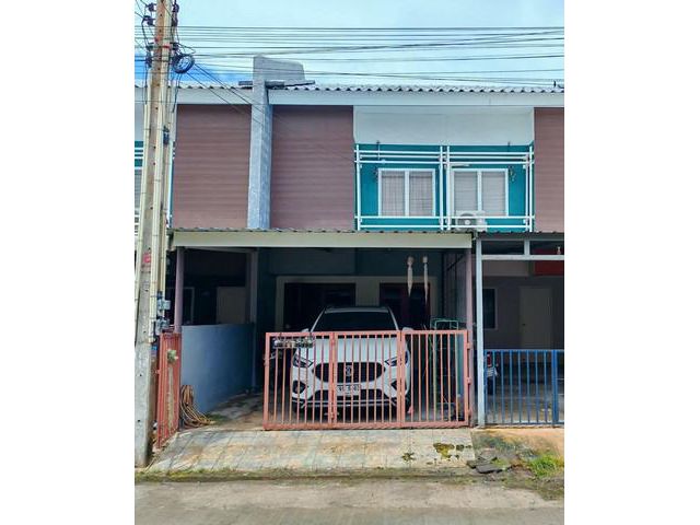 ขายทาวเฮ้าส์2ชั้นบ้านบึงชลบุรีบ้านเอื้ออาทร