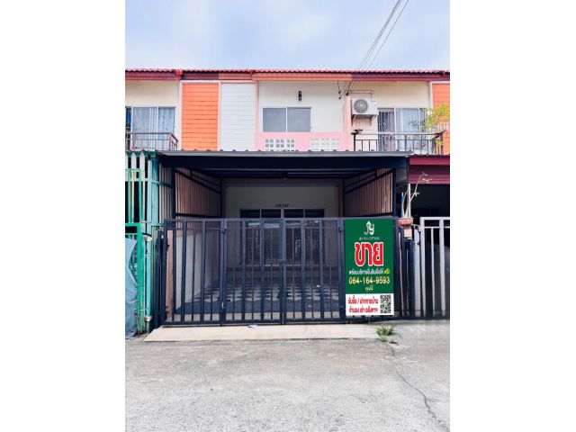 ขายทาวน์เฮาส์ 2 ชั้น #หมู่บ้านชายคลองเทพารักษ์กม. 23 #รีโนเวทให้ใหม่ 16 ตรว 2นอน 2น้ำ 1ครัว 1จอด  ราคา 1.65 ลบ ฟรีโอน