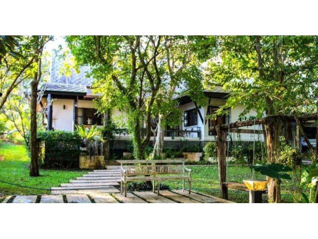 ขายบ้านพักตากอากาศสไตส์ล้านนาบ้านปงหางดงพร้อมโอน