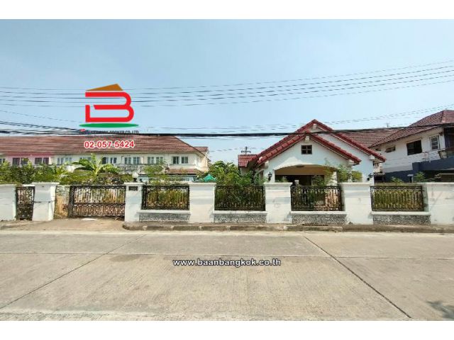 บ้านเดี่ยว หมู่บ้าน สราญธร คลอง 4 เนื้อที่ 82 ตร.ว ใกล้โลตัสคลอง 4 ตำบลบึงยี่โถ อำเภอธัญบุรี จังหวัดปทุมธานี