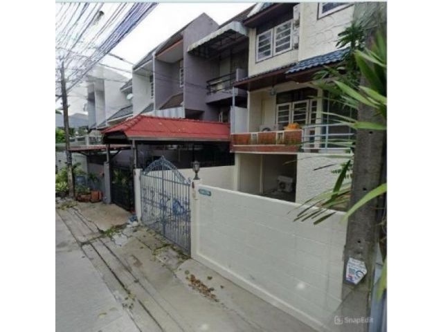 ให้เช่าทาวน์โฮม 3 ชั้น ย่านรามคำแหง ใกล้บริษัทโอสถสภาและไทยน้ำทิพย์