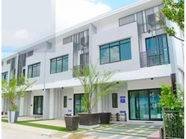 รร.นานาชาติแพน-เอเชีย 2.7 กม.ตลาดเจโม ทาวน์เฮ้าส์หลังมุม 3 นอน