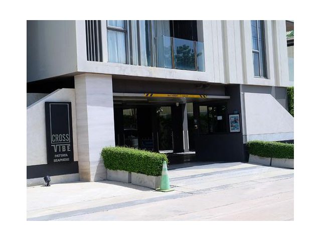 ขาย/ให้เช่า คอนโดพัทยา ติดทะเลนาจอมเทียน Cross Vibe Pattaya Seaphere