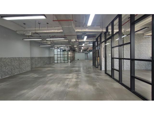 ให้เช่าตึกสำนักงานใจกลางเมือง ออฟฟิศย่านอโศก,สุขุมวิท 21 ใกล้รถไฟ