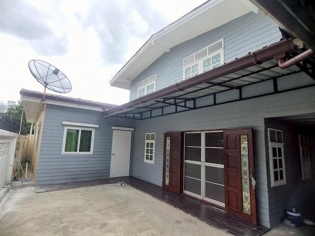 ห้เช่าบ้าน 2 หลังในพื้นที่เดียวกัน ทำเลติดถนนเมน พหลโยธิน 62