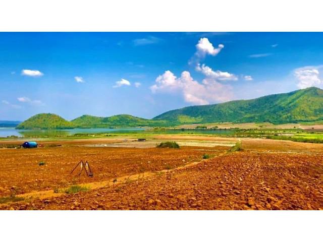 ขายที่ดินหนองปรือ กาญจนบุรี  371 ไร่ อยู่ใกล้อ่างเก็บน้ำห้วยกระพร
