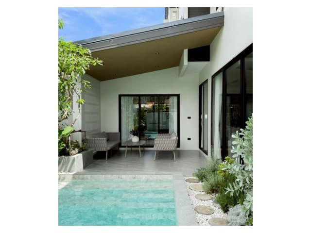 พูลวิลล่า บ้านเดี่ยว 2 ชั้น ในสไตล์ Modern Luxury ใกล้ ม.พายัพ 5