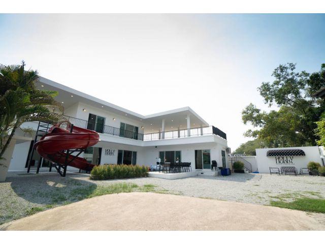 White House Villa Pool Villa For Sale 18M
