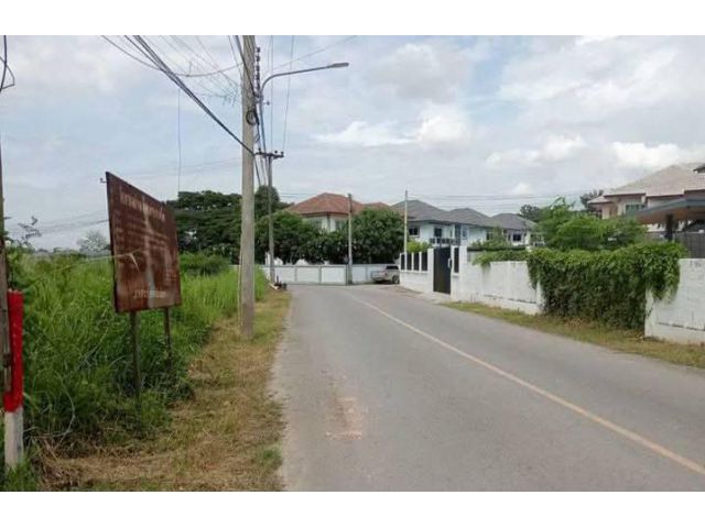 ขายที่ดินตำบลหนองจ๊อมสันทรายหลังโตโยต้านครพิงค์สันทราย