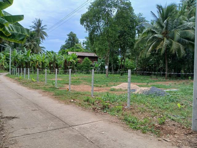 ที่ปลูกบ้านน้ำไฟพร้อมโฉนดครุฑแดง