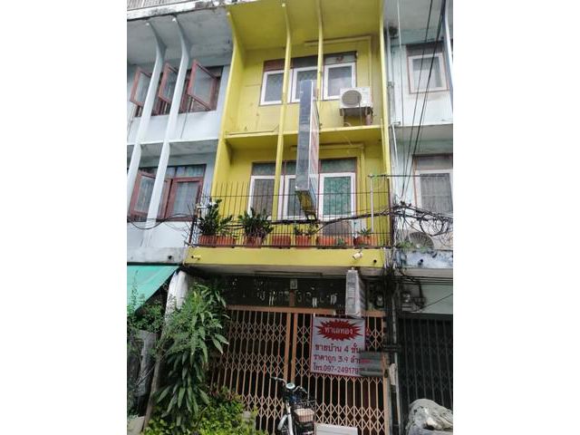 ขายตึกแถว 4 ชั้น หมู่บ้านเพชรไผ่เงิน