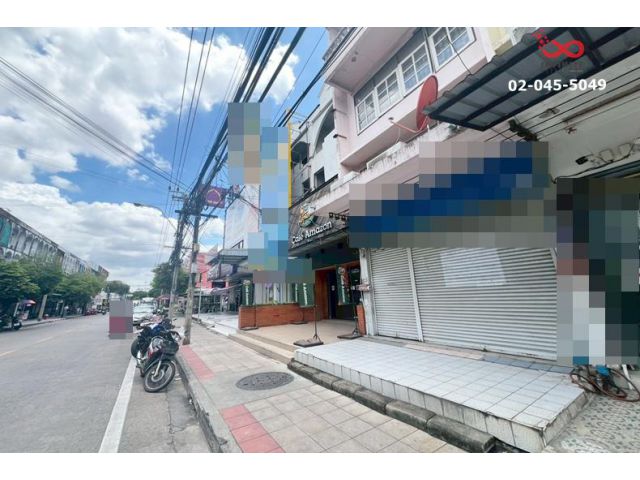 ขายอาคารพาณิชย์ 4 ชั้น  ติดถนนใหญ่ เสนานิคม 1