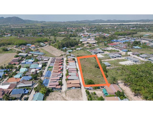 3 ไร่ 51 ตรว ติดหมู่บ้านจัดสรร, โกดัง ใกล้สนามบินอู่ตะเภา, ใกล้มอเตอร์เวย์, พัทยา
