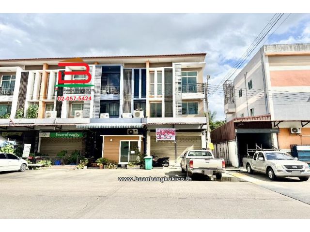 ทาวน์โฮม โครงการ ไอลีฟ ทาวน์ ลำลูกกาคลอง 3 เนื้อที่ 26.7 ตร.ว ตำบลลาดสวาย อำเภอลำลูกกา จังหวัดปทุมธานี