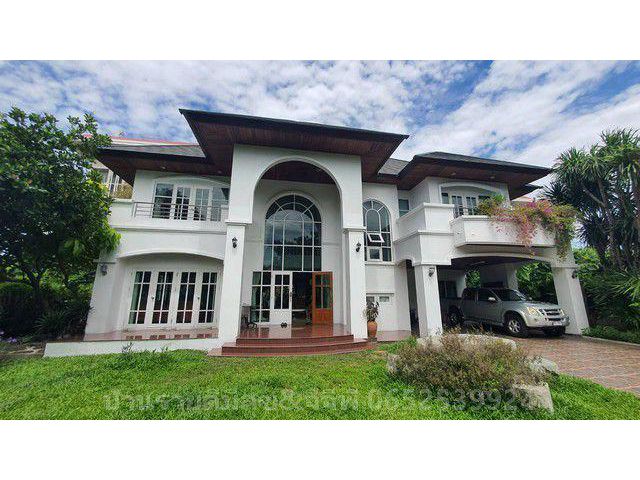 บ้านเดี่ยวหลังใหญ่ รถไฟฟ้าหน้าหมู่บ้าน เนื้อที่ 150 ตรว.ราคา 16 ล้าน ม.วิสุทธาวิลล์ บางกะปิ กรุงเทพมหานคร