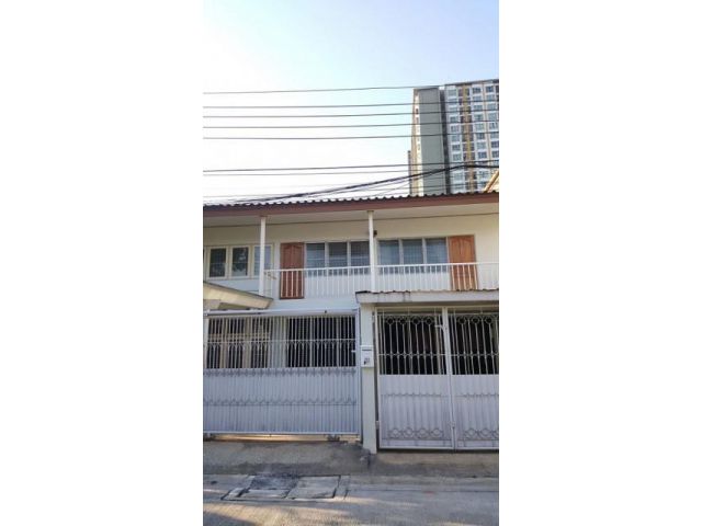 ให้เช่าบ้านแฝด 2 ชั้น เนื้อที่ 50 ตร.วา ซอยวิภาวดี 3 ใกล้สำนักงานขนส่งจตุจักร