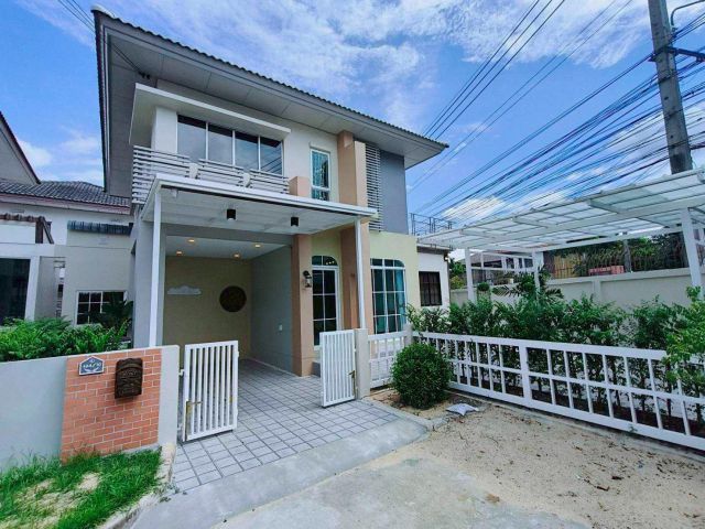 หมู่บ้านพร้อมพัฒน์กรีนโนวา