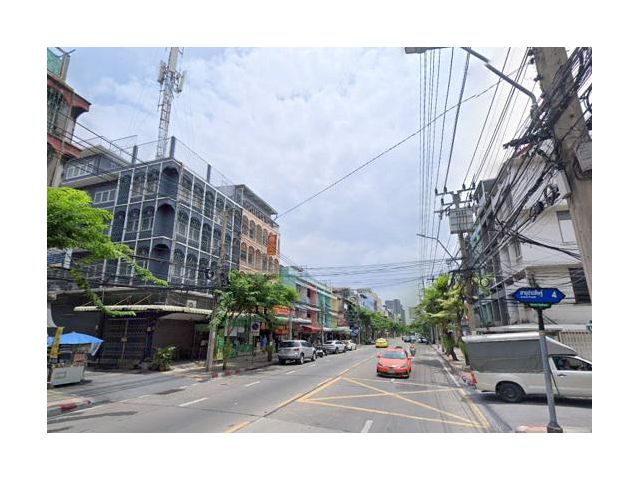 ขายที่ดินพร้อมสิ่งปลูกสร้าง โซนสาธุประดิษฐ์ ใกล้เซ็นทรัลพระราม 3