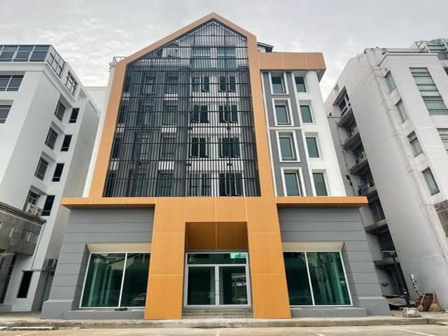 PB5495 ให้เช่าอาคารสำนักงาน 7ชั้น โครงการพงษ์ศิริชัย คอมเพล็กซ์ ซอยบรมราชชนนี 15 ติดกับเซ็นทรัลปิ่นเกล้า