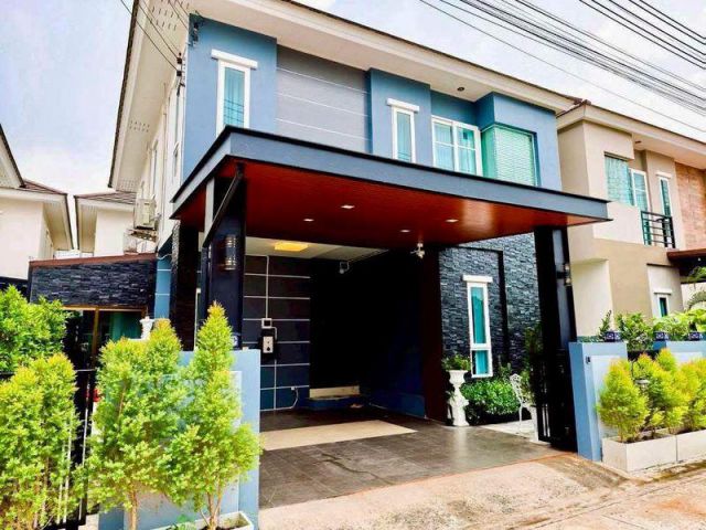 ให้เช่าบ้านหรูบางละมุง โรงโป๊ะ พร้อมเฟอร์นิเจอร์