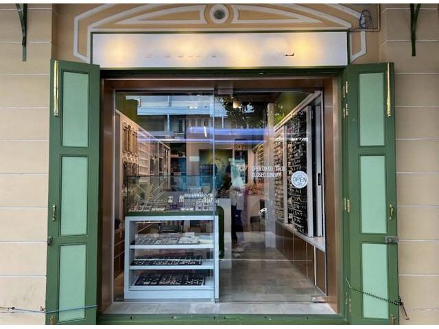 ให้เช่าตึกแถว ริมถนนย่านเยาวราช เหมาะทำคาเฟ่ ร้านอาหาร ร้านจิวเวอ