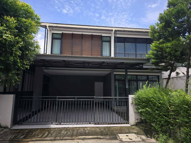 ขายถูกมาก!! บ้านเดี่ยว 2 ชั้น ม.เคริซทาวน์ จตุโชติ-รามอินทรา แต่งสวย ไม่เคยเข้าอยู่ ใกล้ทางด่วน ห้าง โรงเรียนฯ