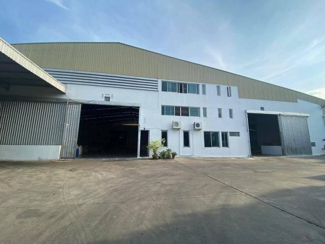 #ให้เช่าโรงงานบางบัวทอง นนทบุรี ถนน340  ขนาด 5599 ตรม มีใบ รง4  ออฟฟิต 3 ชั้น