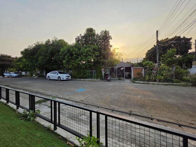 ขายที่ดินตำบลสุเทพใกล้กองบิน 41 โฉนดพร้อมโอน