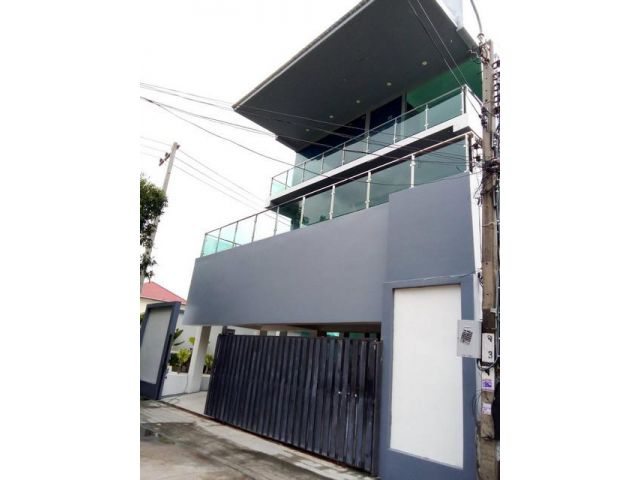 ขายบ้าน3 ชั้นหลังมุม 51 ตรว.ลาดพร้าววังหิน47สระว่ายน้ำชั้น2
