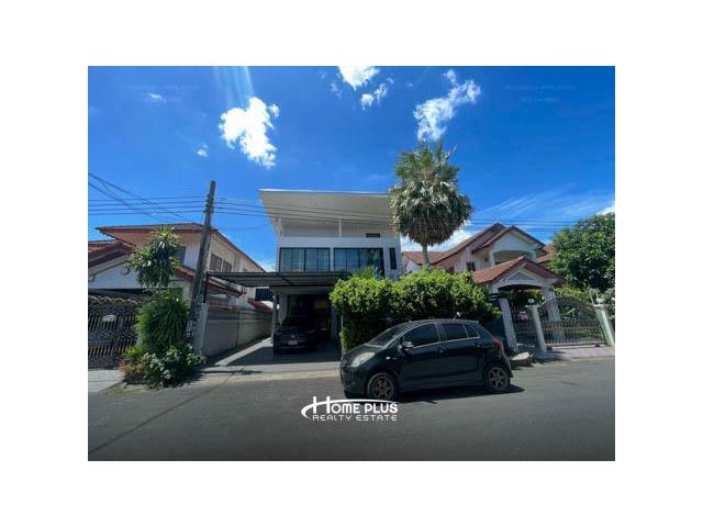 บ้านเดี่ยว 2 ชั้น หมู่บ้านสินธนา6 ซอยนวลจันทร์50 (ทำเลดีมาก)