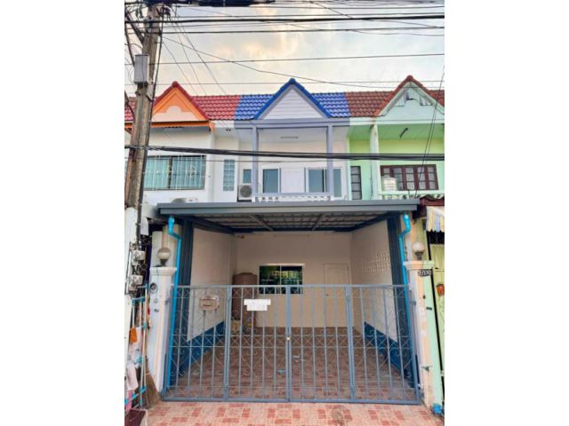 ขายทาวเฮาส์รีโนเวทใหม่ หมู่บ้านเฉลิมสุขนิเวศน์ 9 ซอยรามอินทรา 14