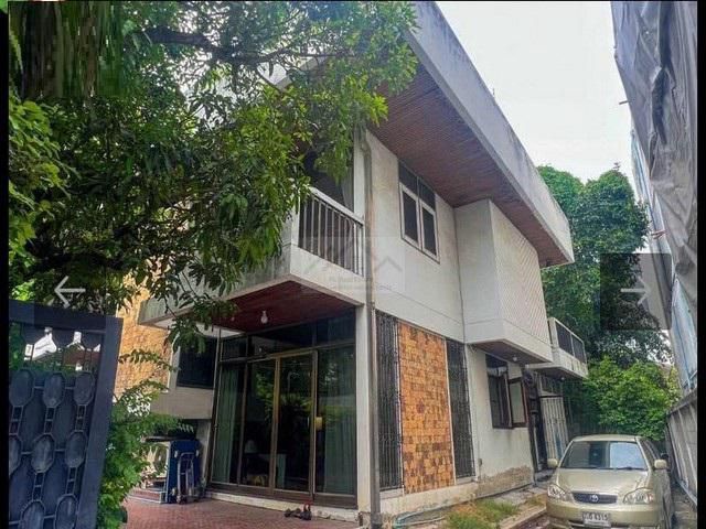 ขายบ้านเดี่ยว 2 ชั้น 114 ตรว. ซอยสุขุมวิท 81 ใกล้ BTS อ่อนนุช 300