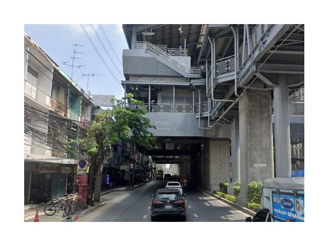 ขายที่ดินพร้อมสิ่งปลูกสร้างใกล้ MRT สถานีภาวนาเพียง 700 เมตร