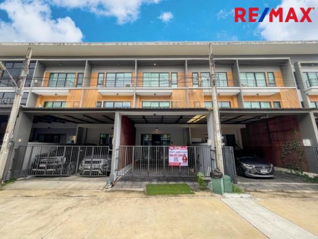 ECO SPACE เกษตร-นวมินทร์ 2 พื้นที่ 20.9 ตร.ว. พื้นที่ใช้สอย 175 ตร.ม. เหมาะสำหรับทำโฮมออฟฟิศ สำนักงาน หรืออยู่อาศัย