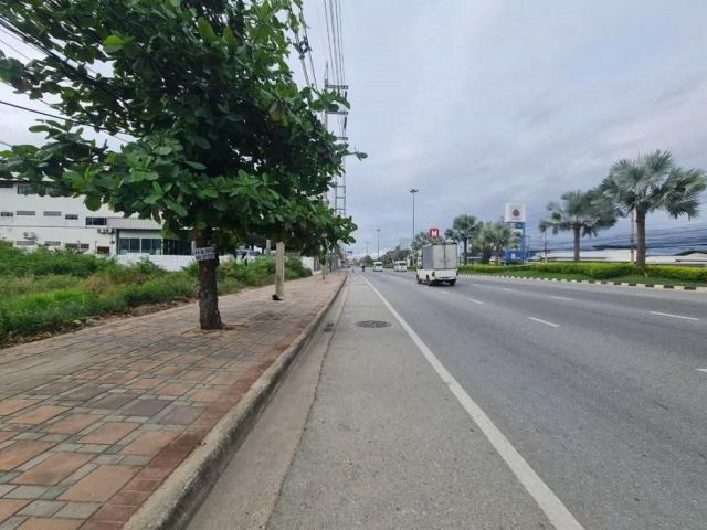 ขายที่ดินติดชายหาดทำเลทองพัทยา! 15ไร่ "ที่ดินแปลงสวย ติดชายหาดกระทิงลาย" บางละมุง พัทยา เหมาะสร้าง โรงแรม คอนโด รีสอร์ท