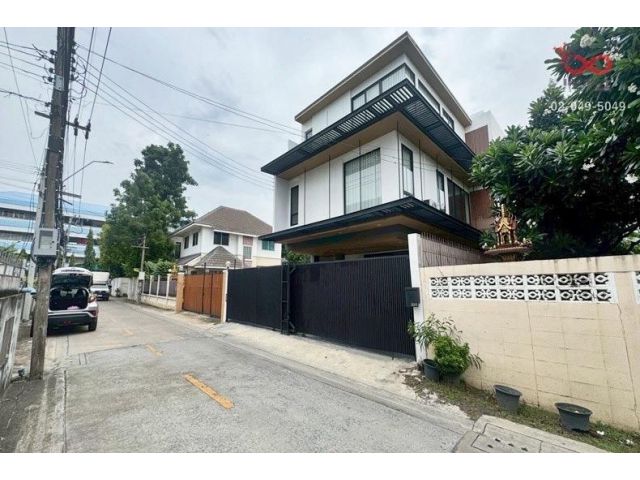 ขายบ้านเดี่ยว 4ชั้น 52ตร.ว.ซอยรามอินทรา8 บางเขน ใกล้ทางด่วน-รถไฟฟ้าสีชมพู