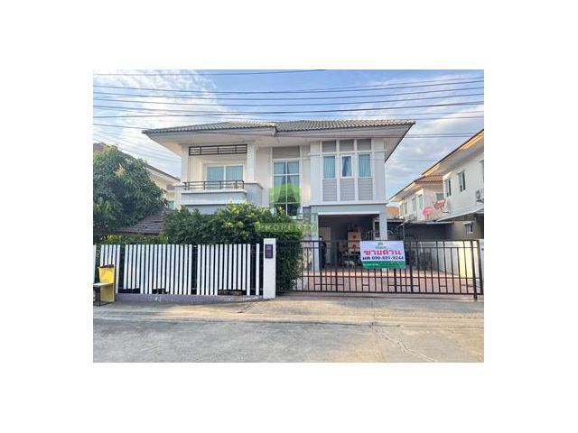 ขายบ้านเดี่ยวสไตล์ Modern หมู่บ้านพฤกษาทาวน์ เพชรเกษม 81 เนื้อที่ 50.80 ตร.ว ทำเลดี ต่อเติมครบ ราคาไม่แพง