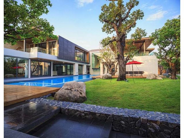 บ้านเดี่ยว 2 ชั้น พร้อมเรือนรับรอง ซอยวิภาวดี 64 หลักสี่ กรุงเทพฯ