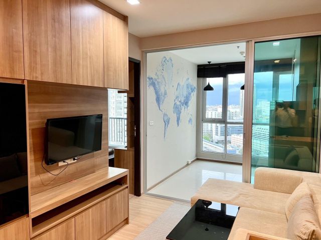 For Rent Condo Rhythm Sathorn  fully furnished (S12-0485)